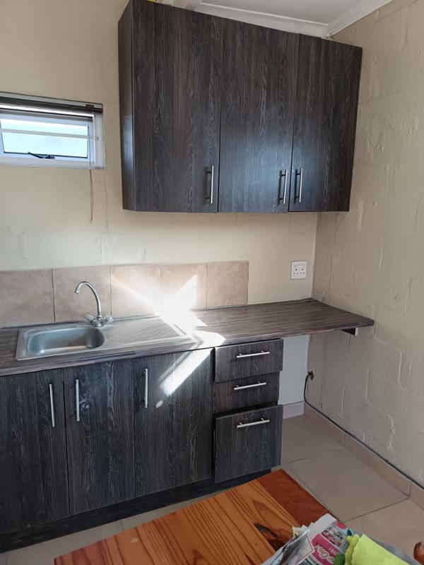 4 Bedroom Property for Sale in Bothasig Western Cape